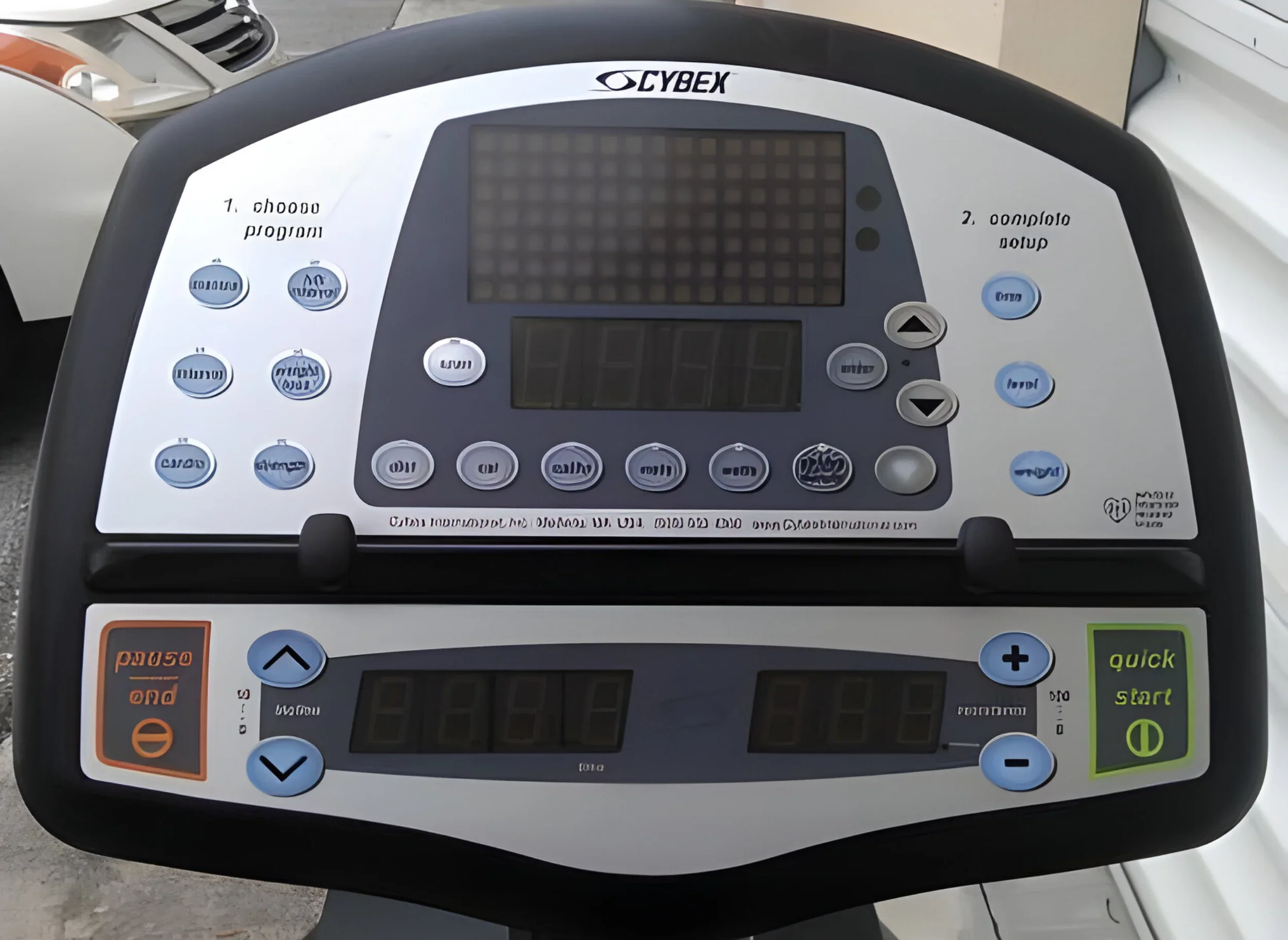 Cybex 620a Arc Trainer (Remanufactured) - Image 2