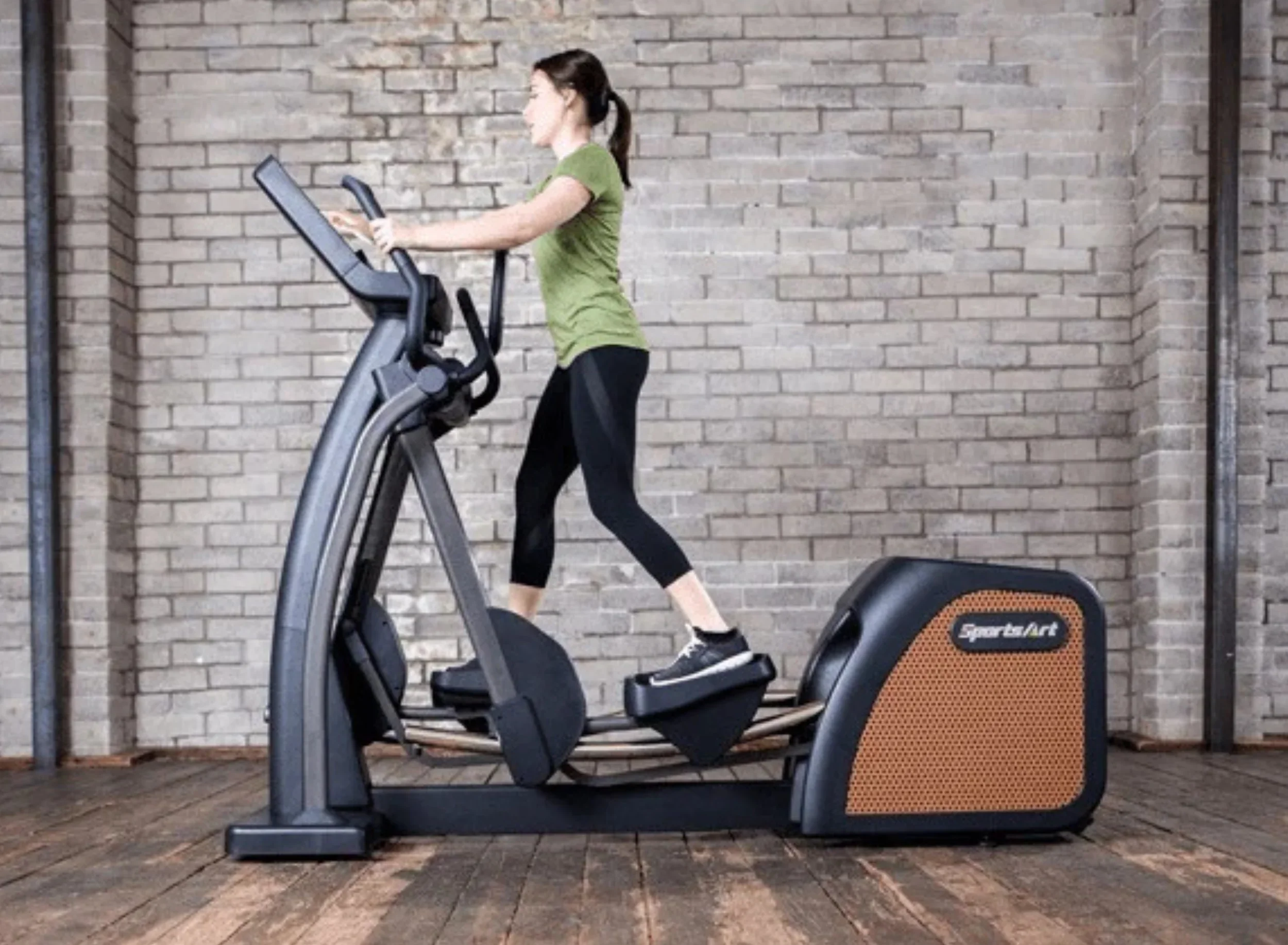 SportsArt E876-16 Status Senza Elliptical (New) - Image 3